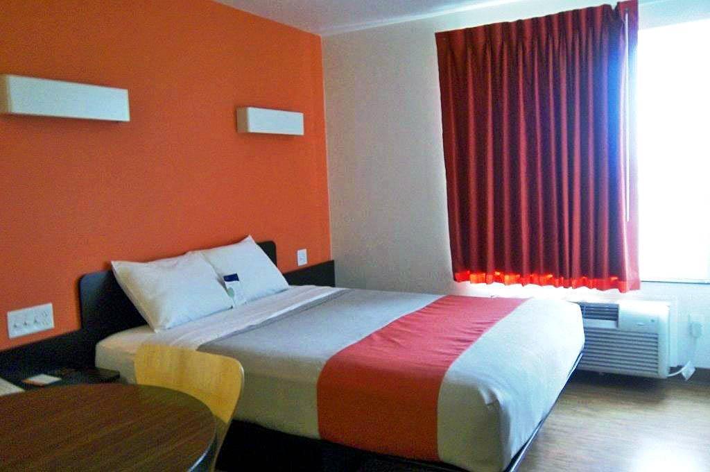 Baymont By Wyndham Williston Hotel Quarto foto